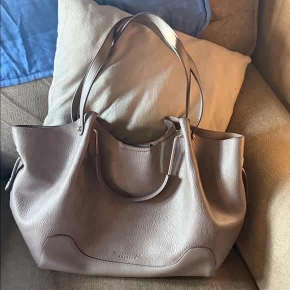 Handbags - Elegant Taupe Leather Tote Bag